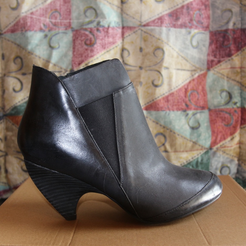 New Max Studio Black Booties - Size 8 1/2